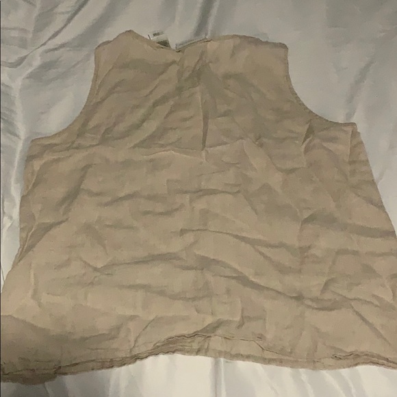 summer sleeveless top - Picture 2 of 3